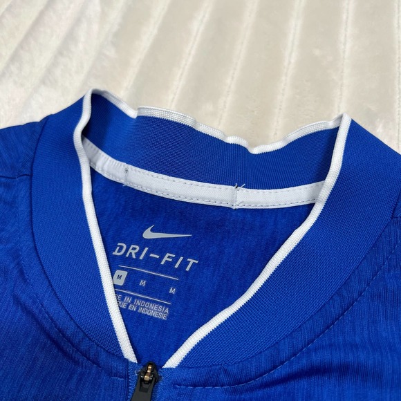 Nike Medium Heather Blue Dri-Fit Long Sleeve Lightweight Quarter Zip Workout - Picture 6 of 6